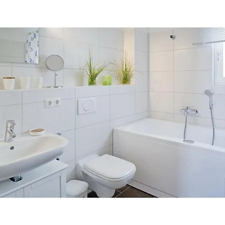 Strandpark 5 1 S Comfortable Holiday Graal-Mueritz